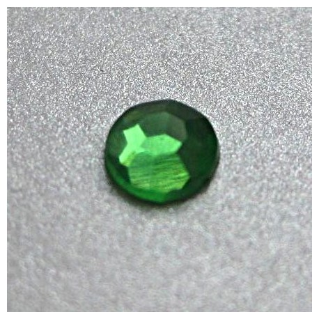 100 St. Selbstklebende Schmucksteine - Runde 5 mm (grün)